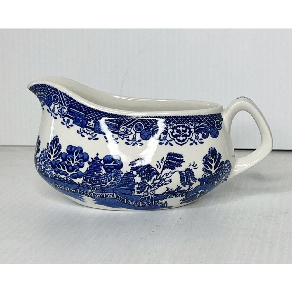 Vintage Woods & Sons~Blue Willow /“WILLOW”~Gravy Boat~Woods Ware/England~💙~NICE